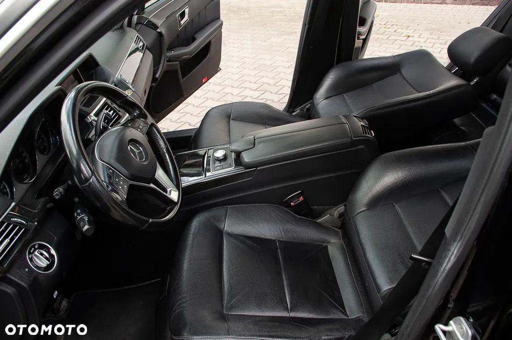 Mercedes-Benz Klasa E 220 BlueTEC 4Matic 7G-TRONIC Avantgarde - 32