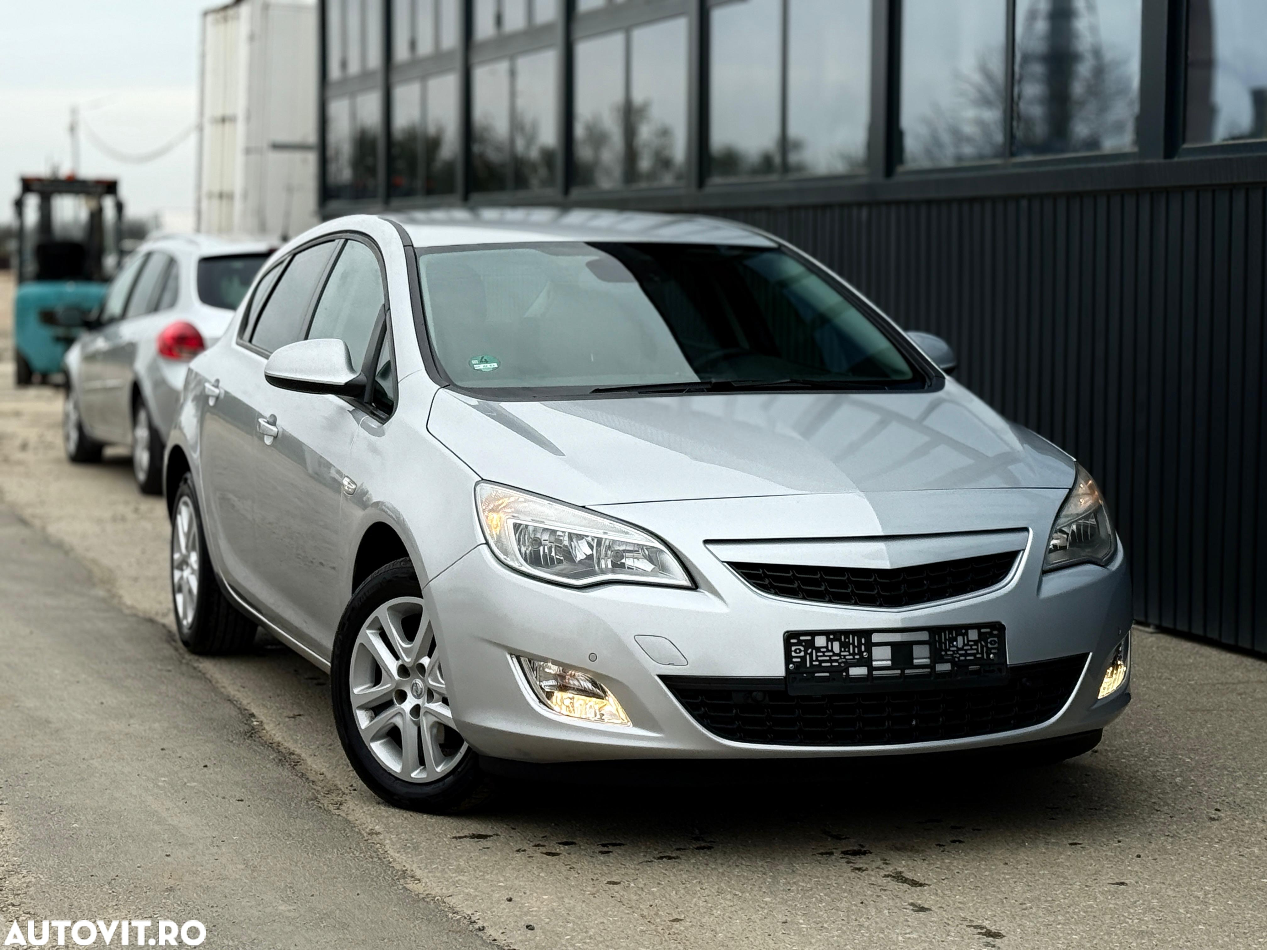 Opel Astra 1.6 Edition - 4