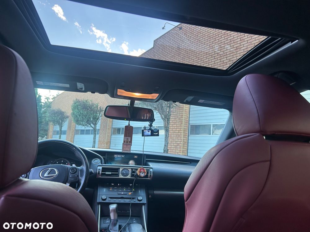 Lexus IS 200t Sport Line - 6