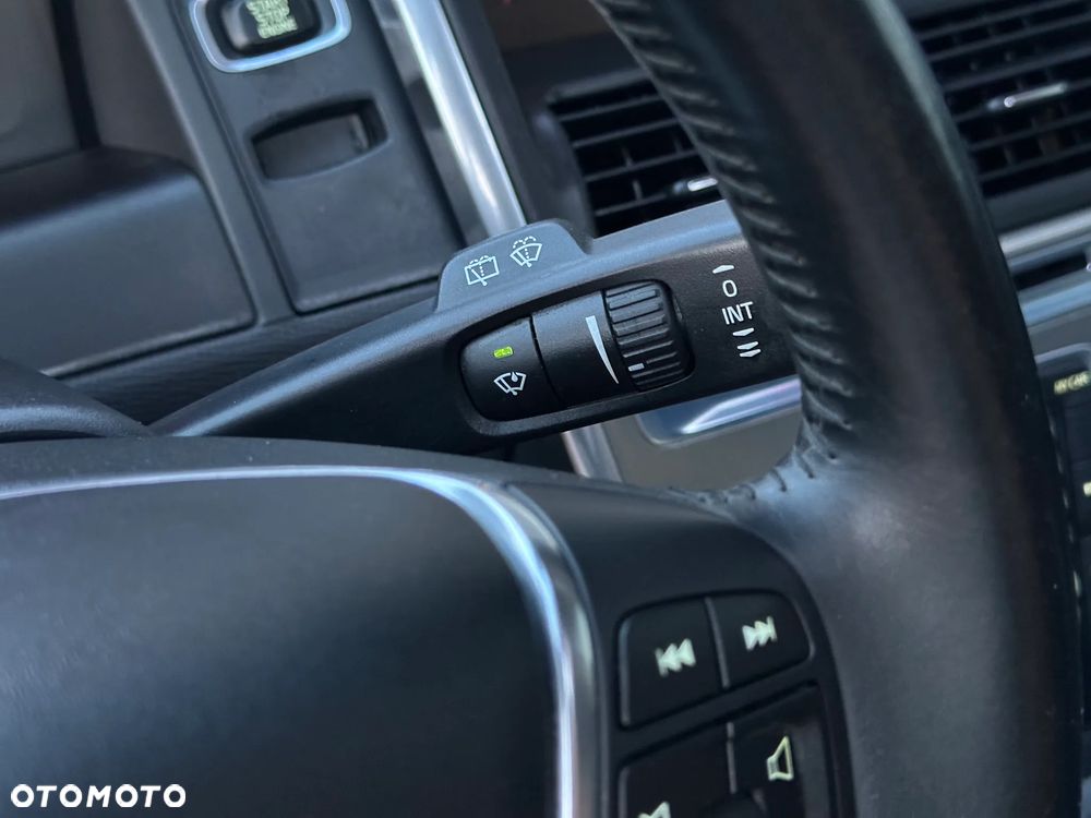 Volvo XC 60 T6 AWD Edition Pro - 22