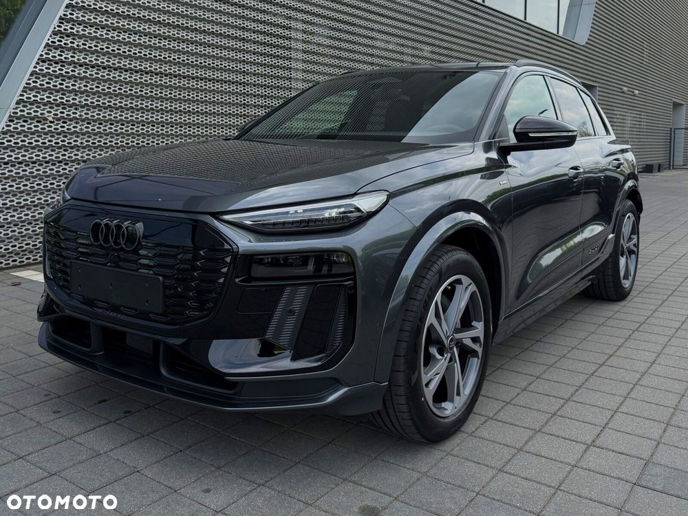 Audi Q6 e-tron 83kWh - 4