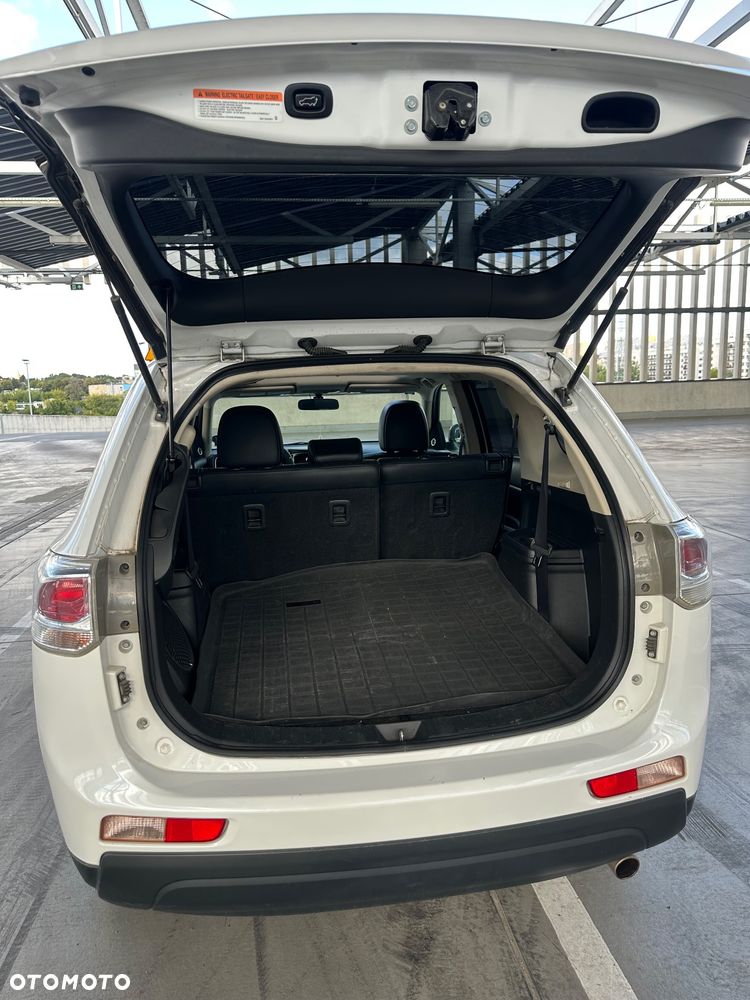 Mitsubishi Outlander - 6