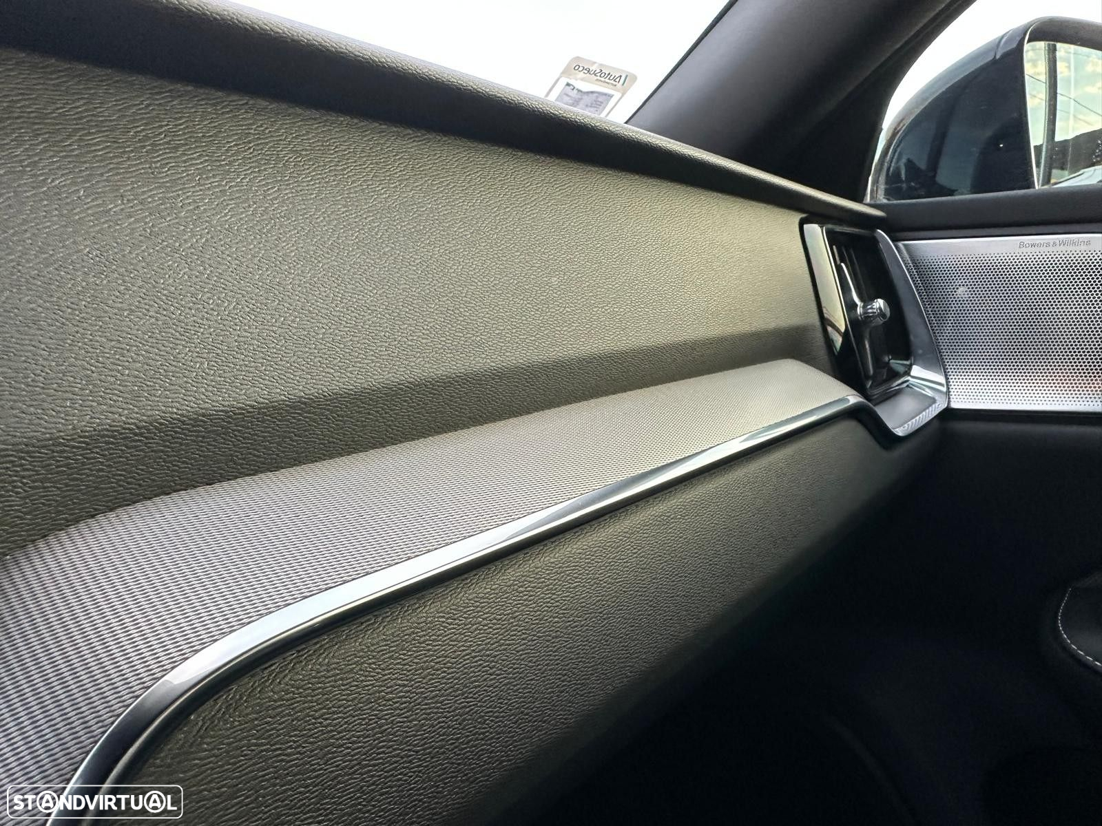 Volvo S60 2.0 T8 PHEV R-Design AWD - 53
