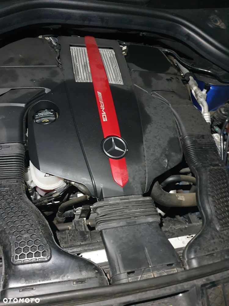 Mercedes-Benz GLE AMG 43 4Matic 9G-TRONIC AMG Line - 17