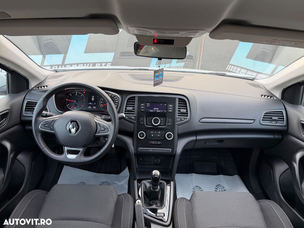 Renault Megane BLUE dCi Business - 7