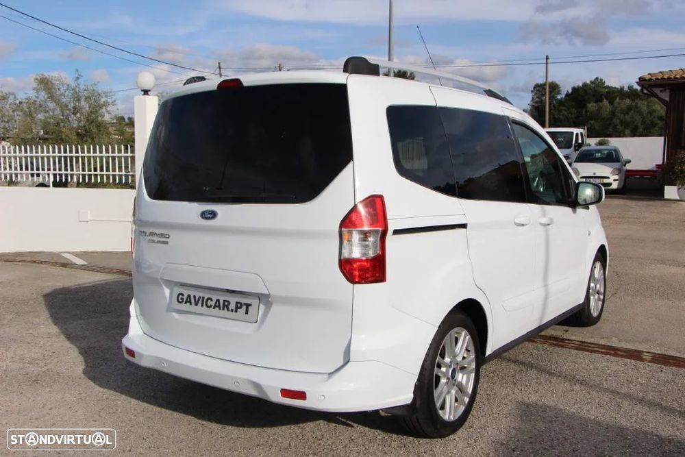 Ford Tourneo Courier 1.5 TDCi Titanium - 5
