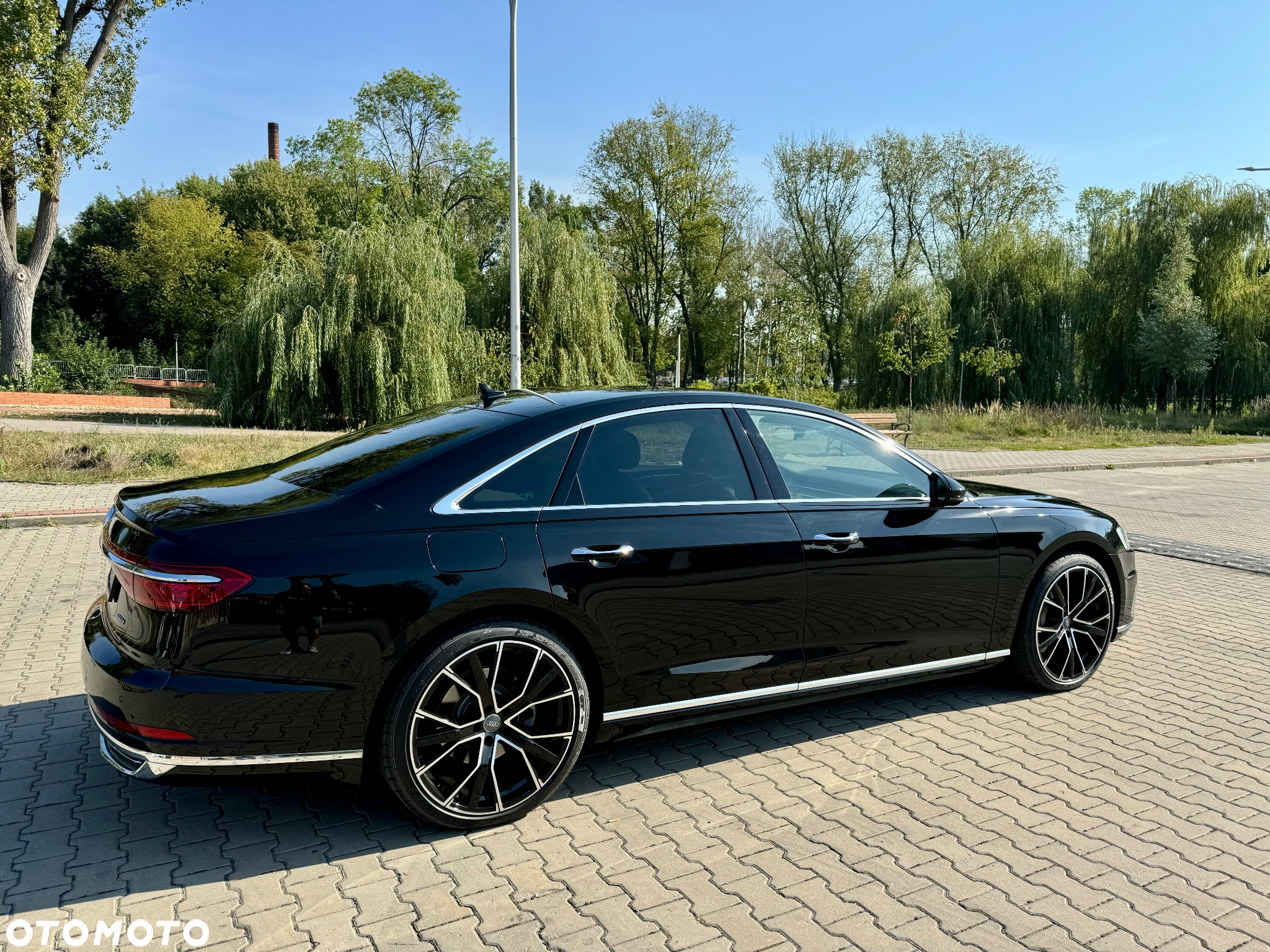 Audi A8 - 8