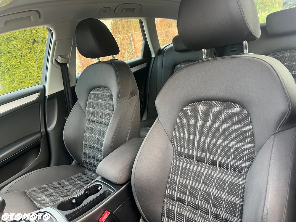 Audi A4 Avant 2.0 TDI - 22