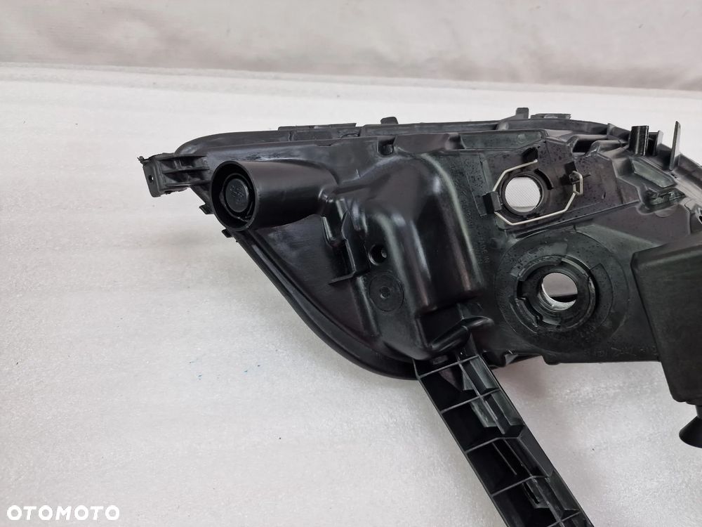 OPEL ASTRA J IV 4 09- NOWY LEWY HALOGEN , NR AUKCJI H206 - 5