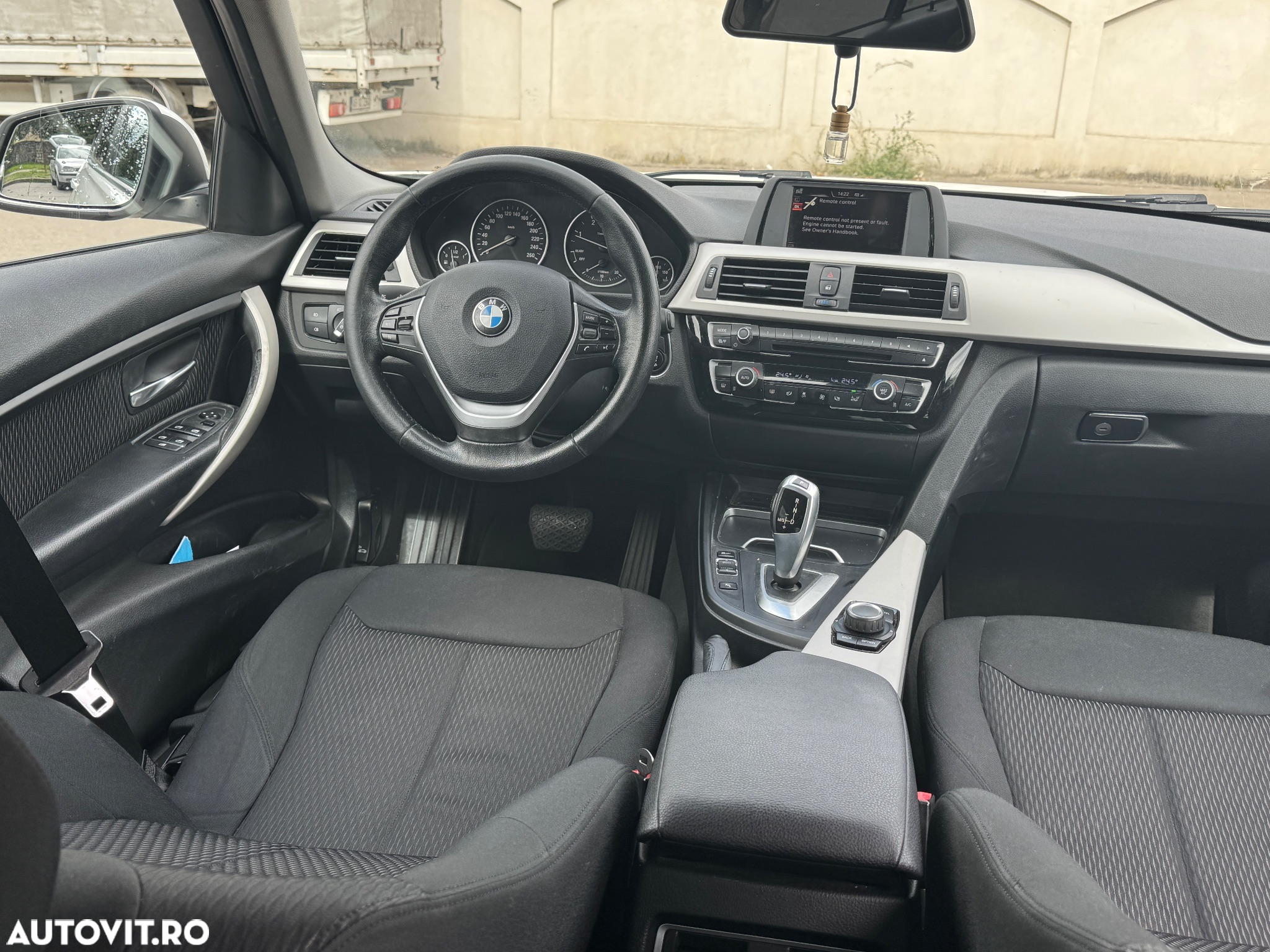 BMW Seria 3 318d Touring Aut. Blue Performance Sport Line - 7