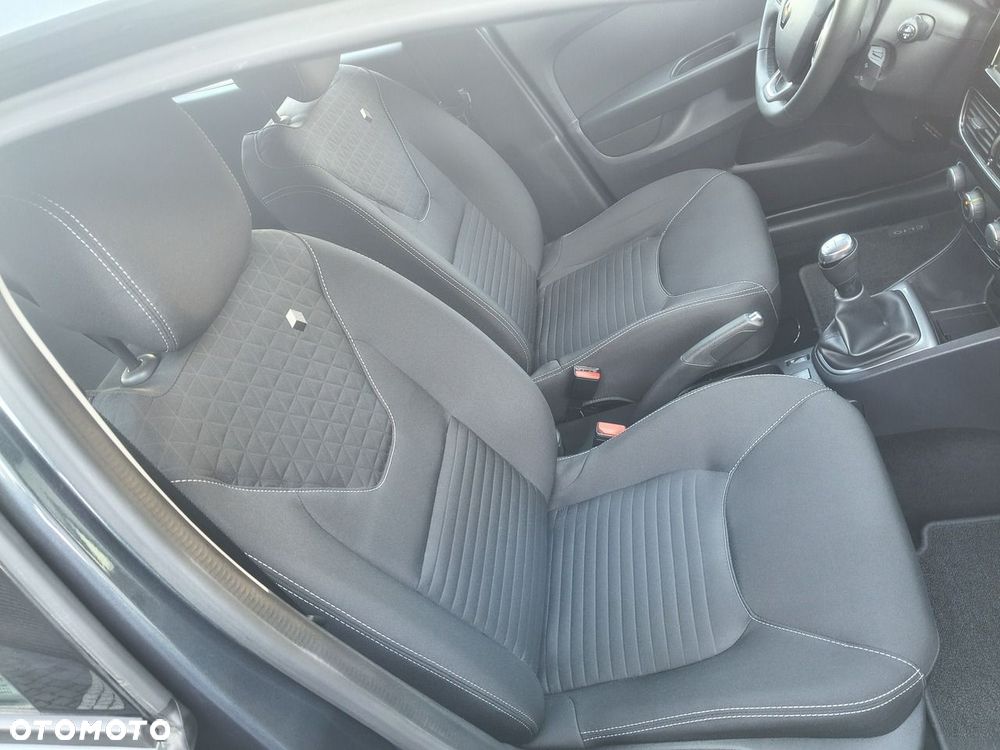 Renault Clio - 24