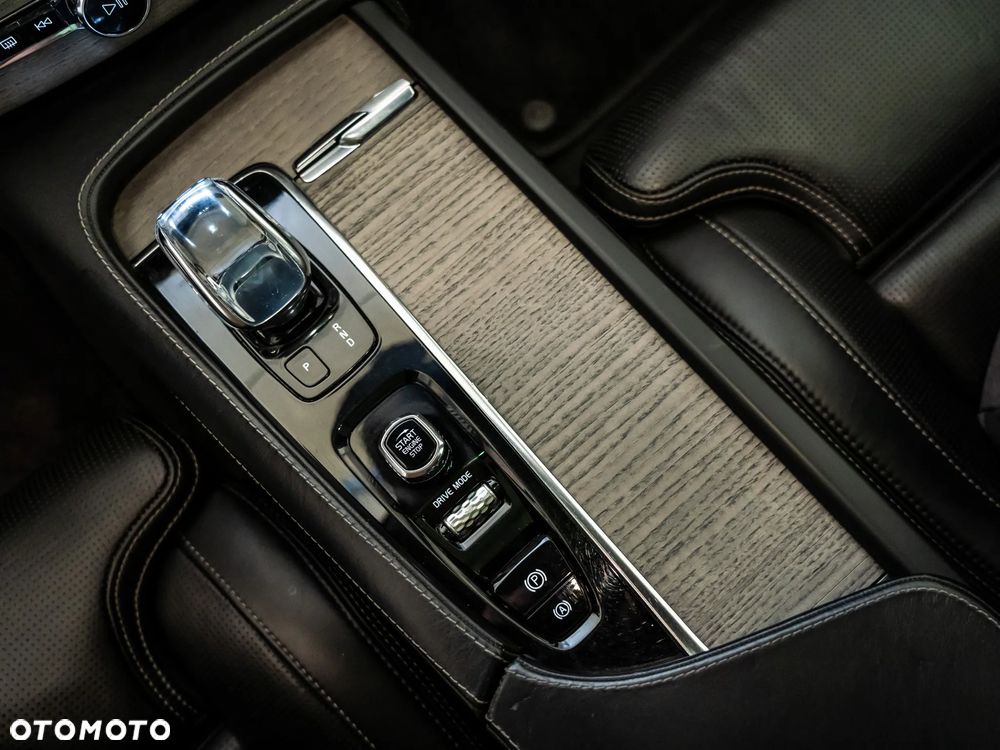 Volvo XC 90 T8 AWD Twin Engine Geartronic Inscription - 15