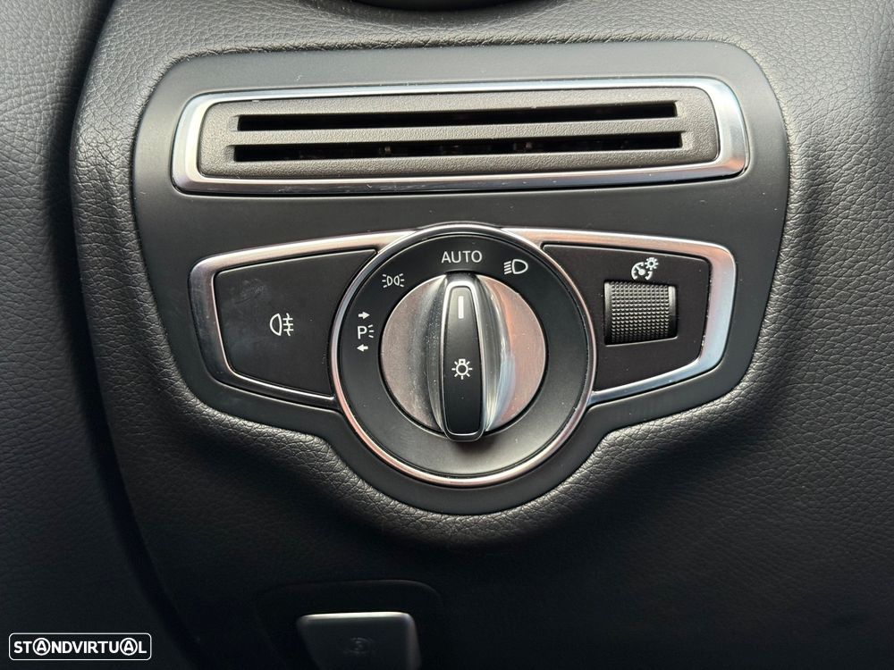 Mercedes-Benz C 220 d 4Matic Station 9G-TRONIC Night Edition - 27