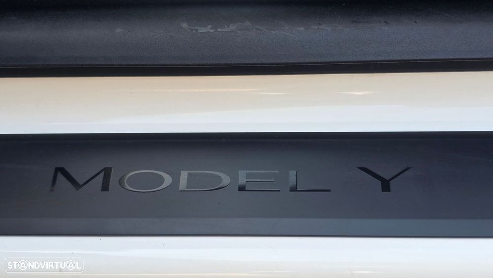 Tesla Model Y Long Range Tração Integral - 34