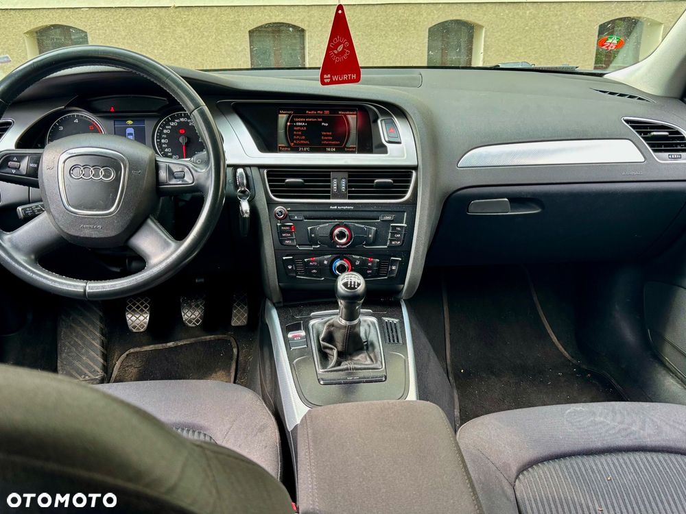 Audi A4 Avant 2.0 TDI - 10