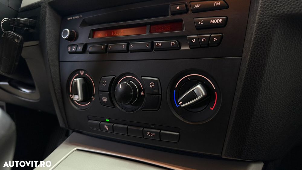 BMW Seria 3 318d - 19