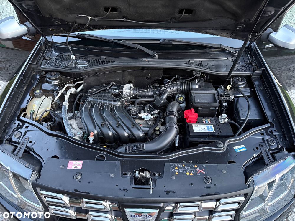 Dacia Duster 1.6 SCe Urban Explorer S&S - 37