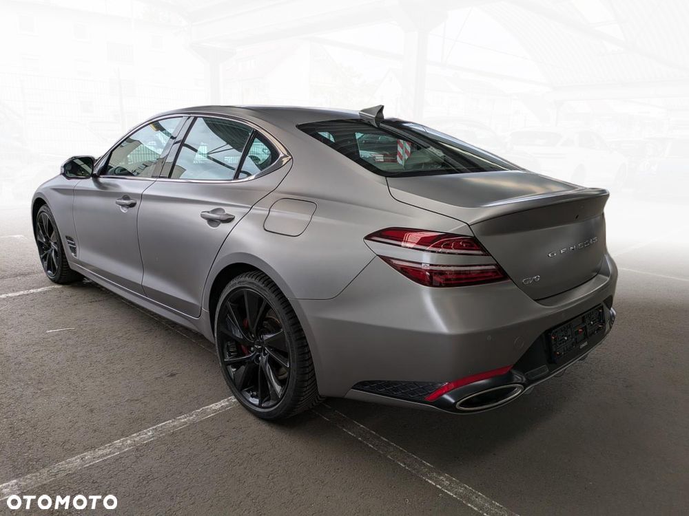 Genesis G70 2.0T Plus AWD 8AT Sport - 4