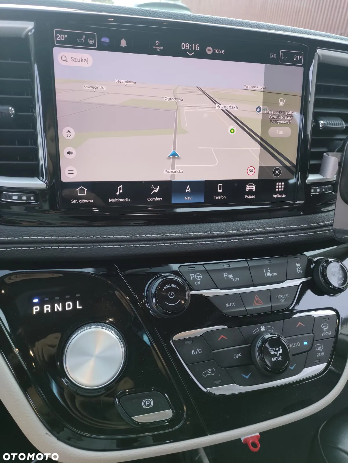 Chrysler Pacifica - 20