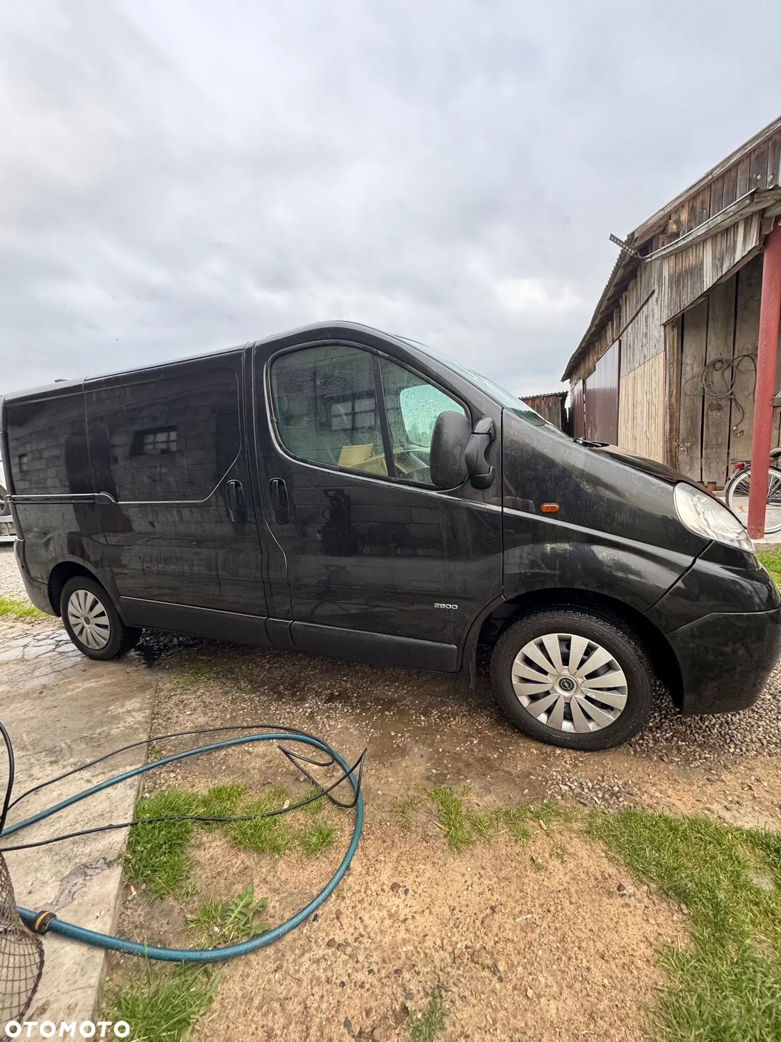 Opel Vivaro - 1