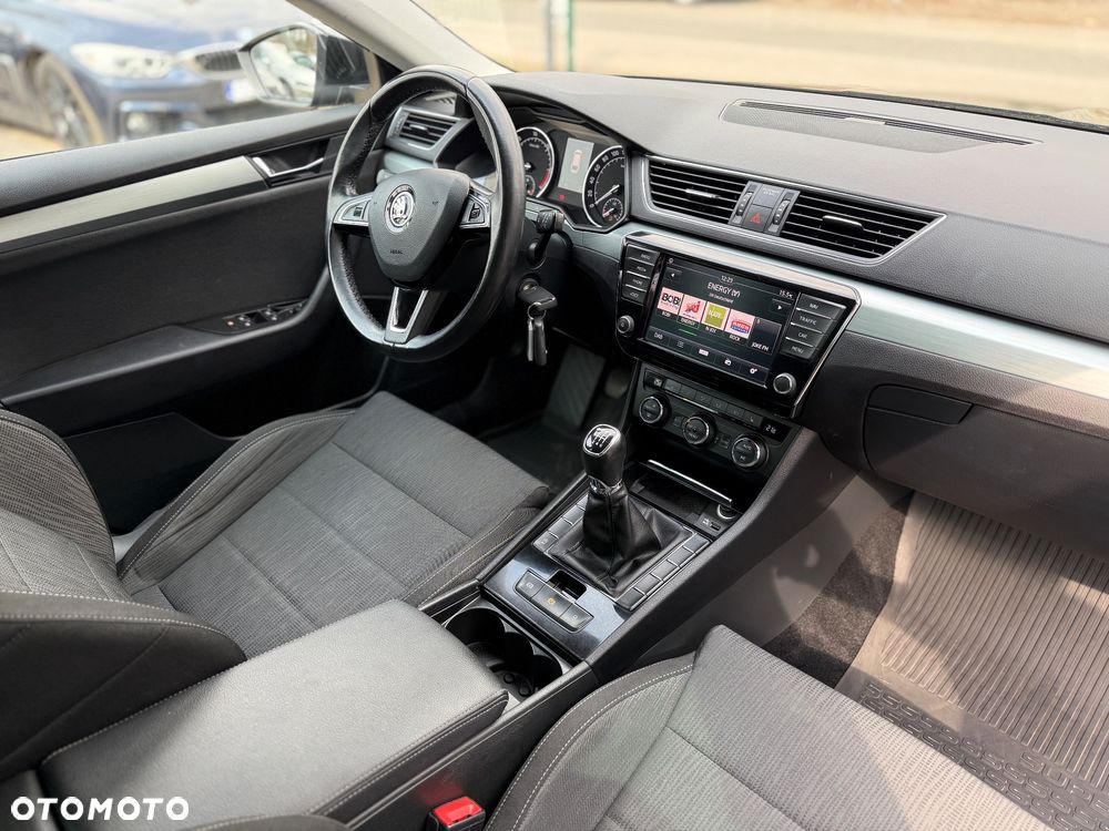 Skoda Superb 2.0 TDI Style - 16