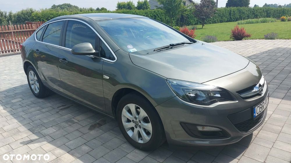 Opel Astra - 1