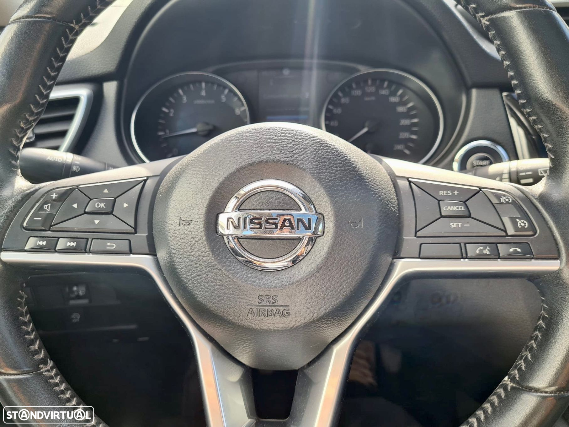 Nissan Qashqai 1.2 DIG-T N-Connecta 18 - 2