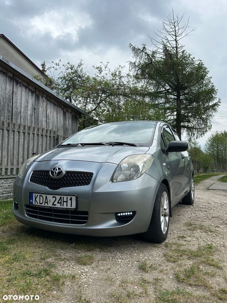 Toyota Yaris - 28
