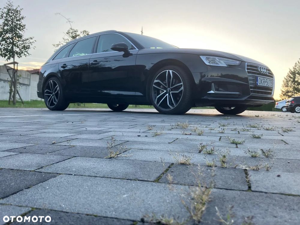 Audi A4 - 1