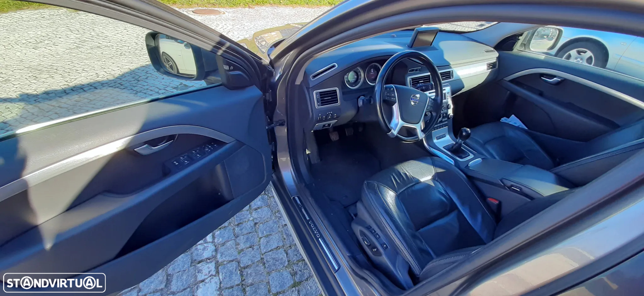 Volvo XC 70 2.0 D3 Drive Summum - 10