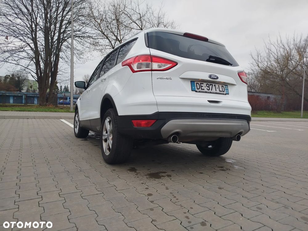 Ford Kuga - 12