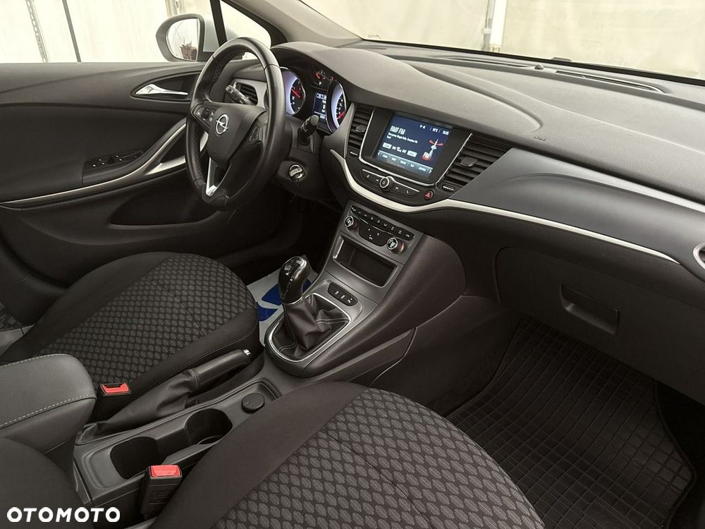 Opel Astra - 24