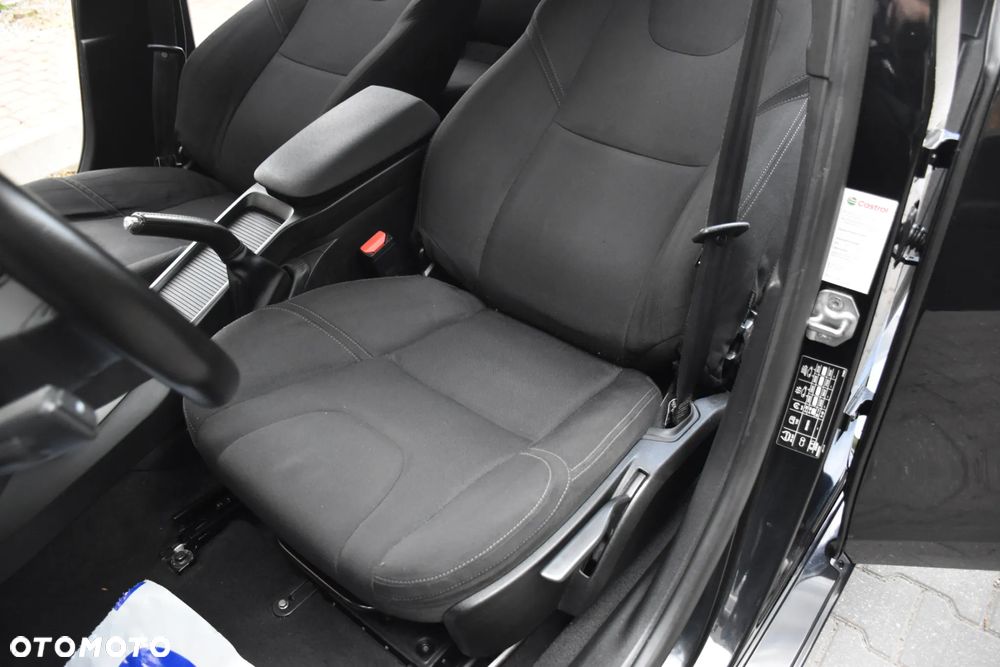 Volvo V40 D3 - 14
