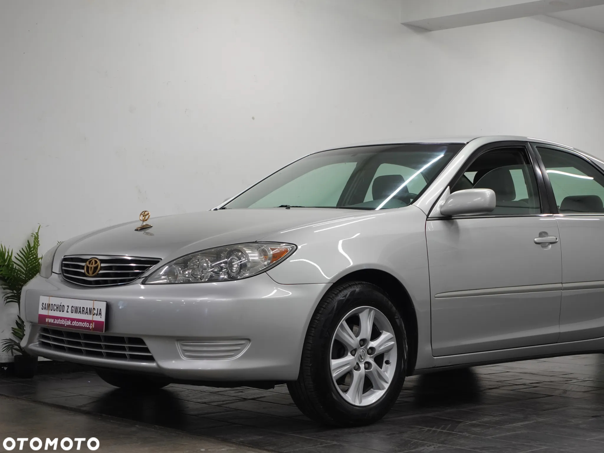 Toyota Camry 2.4 VVT-i - 17