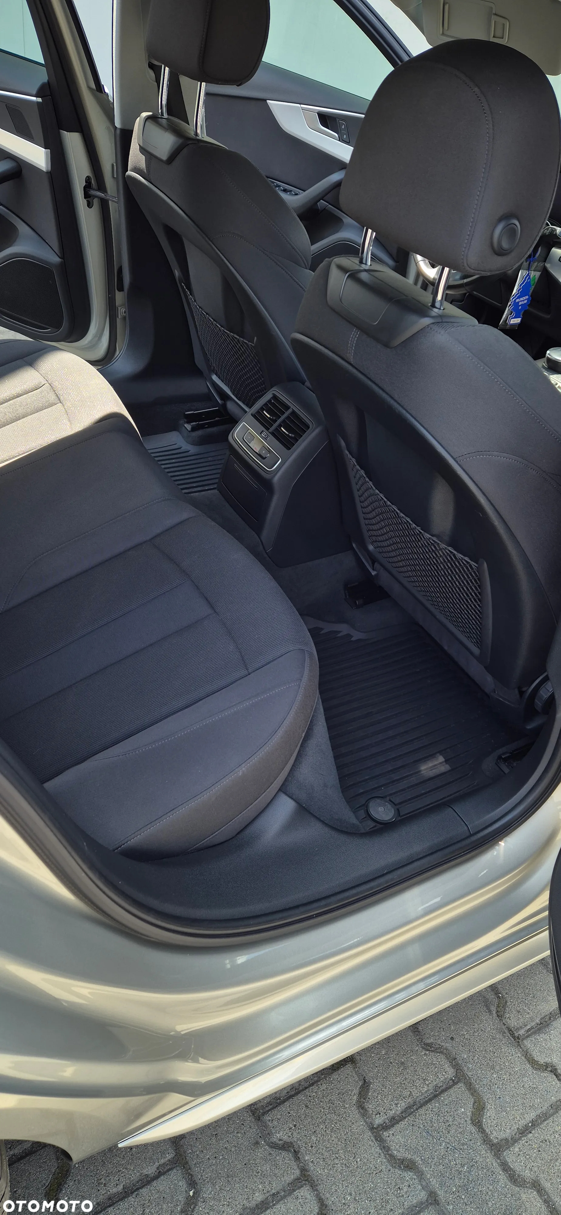 Audi A4 2.0 TDI S tronic - 6