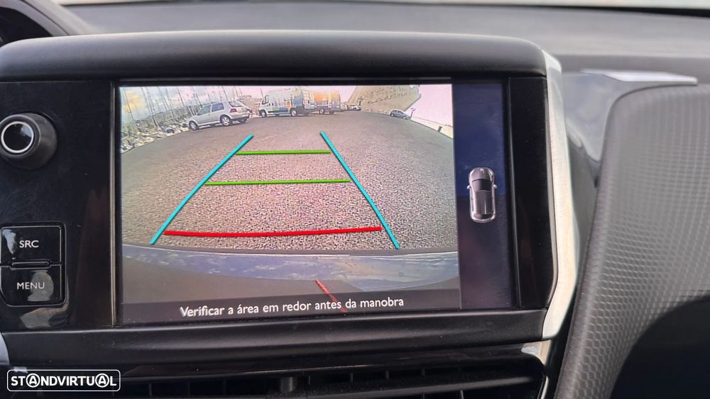 Peugeot 208 1.6 BlueHDi Style - 8