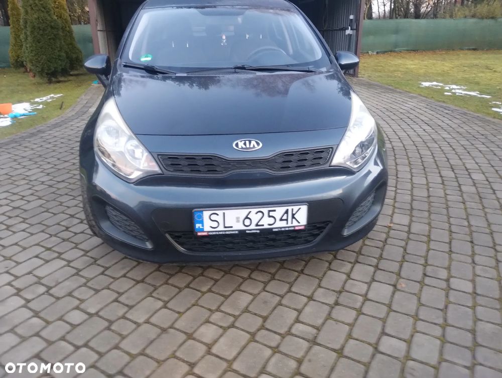 Kia Rio - 10