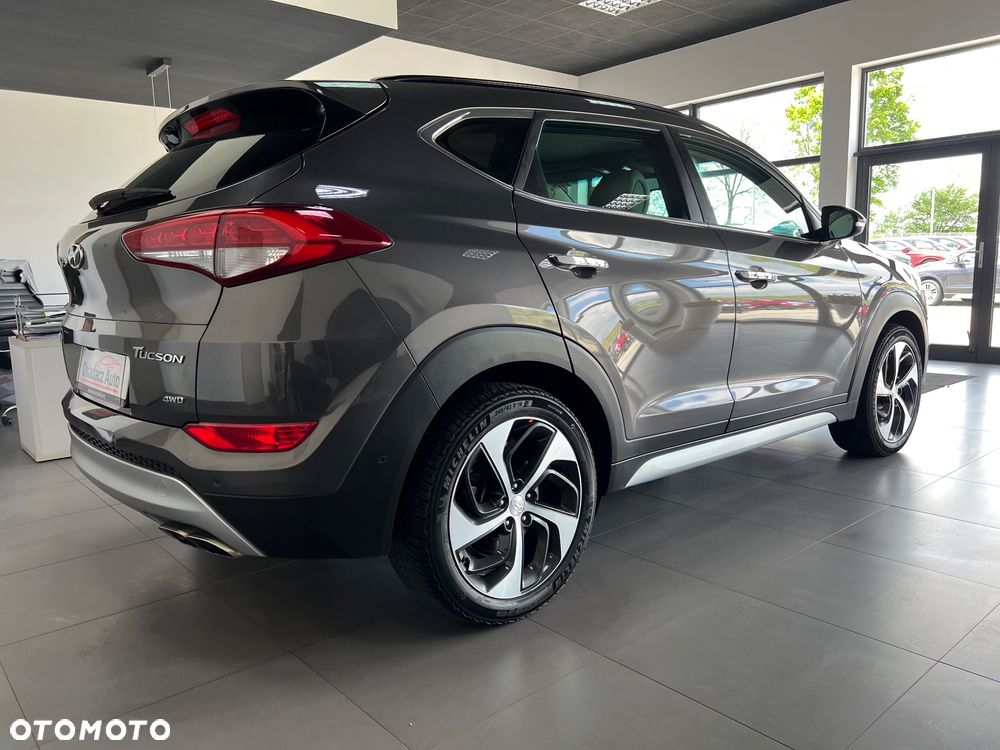 Hyundai Tucson - 8