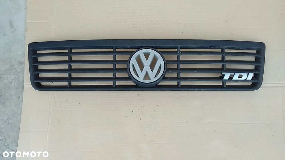 VW LT 35 atrapa grill kratka przód - 1