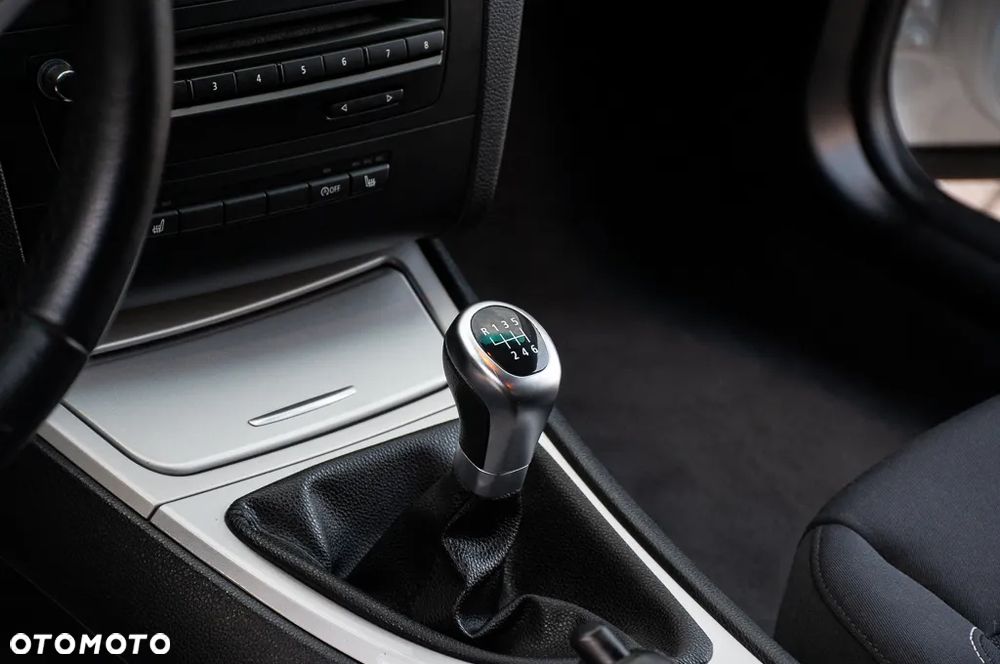BMW Seria 1 116i - 20