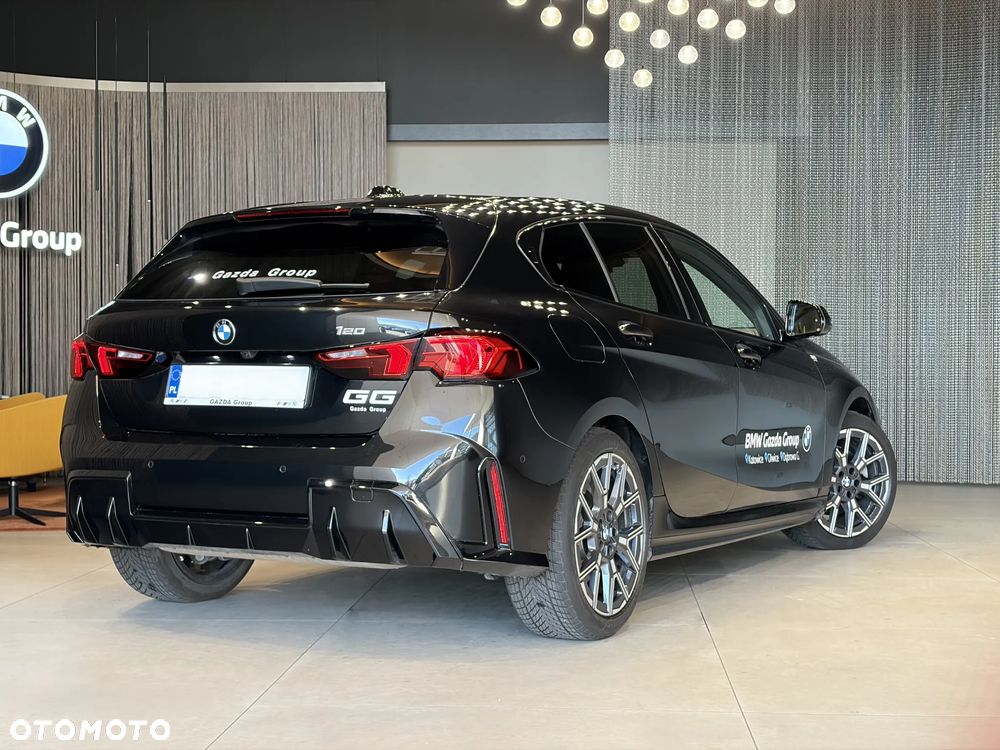 BMW Seria 1 120 mHEV - 4