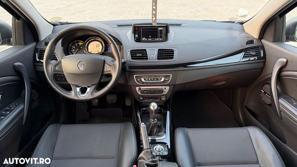 Renault Megane ENERGY dCi 130 Start & Stop Bose Edition - 16