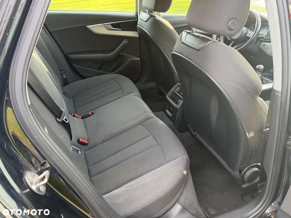 Audi A4 Avant 2.0 TDI - 13