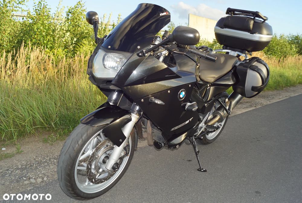 BMW F - 4