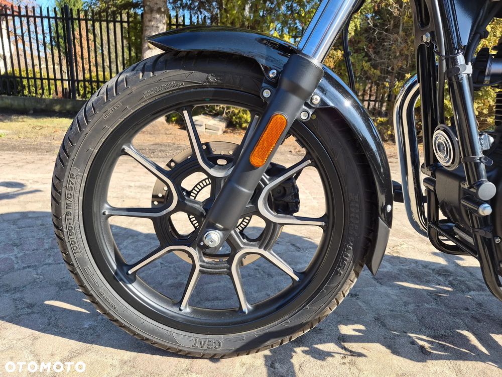 Royal Enfield Meteor - 8