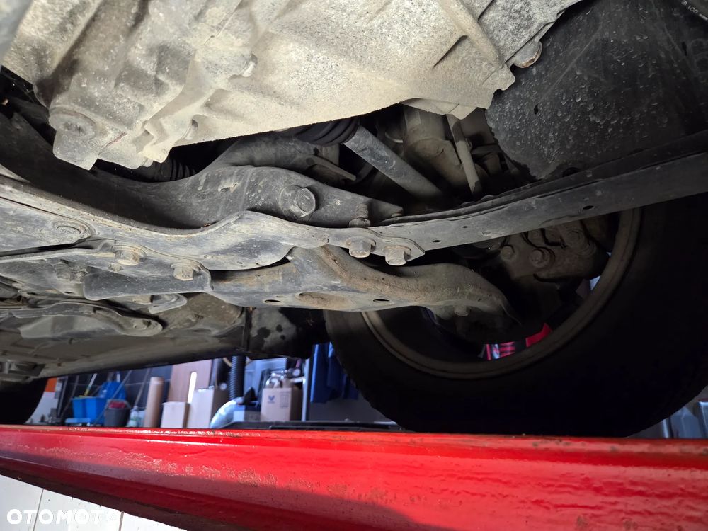 Toyota Auris 1.33 VVT-i - 22