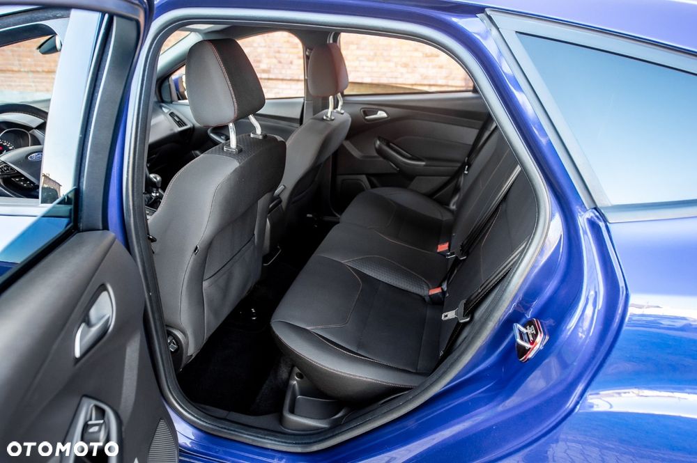 Ford Focus 1.0 EcoBoost ST-Line Red ASS - 24