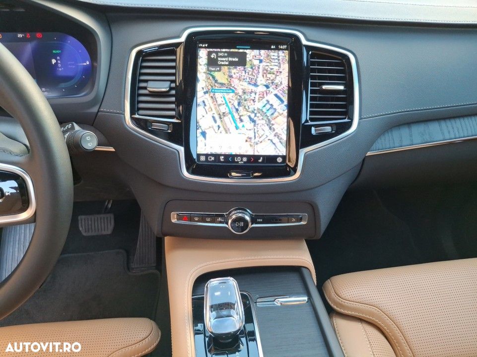 Volvo XC 90 - 16
