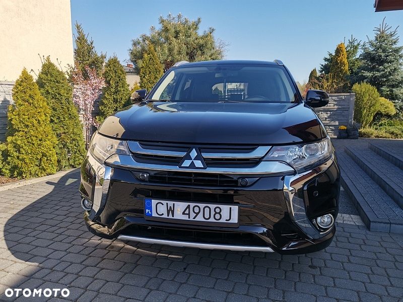 Mitsubishi Outlander 2.0 4WD Plus - 12