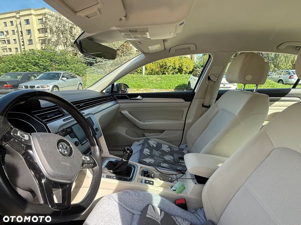 Volkswagen Passat 2.0 TDI BMT Comfortline - 9